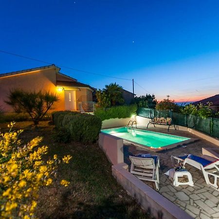 Villa Istria โปเรช ภายนอก รูปภาพ
