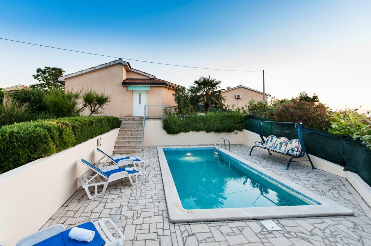 Villa Istria โปเรช ภายนอก รูปภาพ