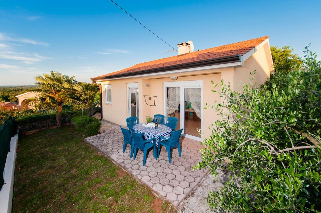 Villa Istria โปเรช ภายนอก รูปภาพ