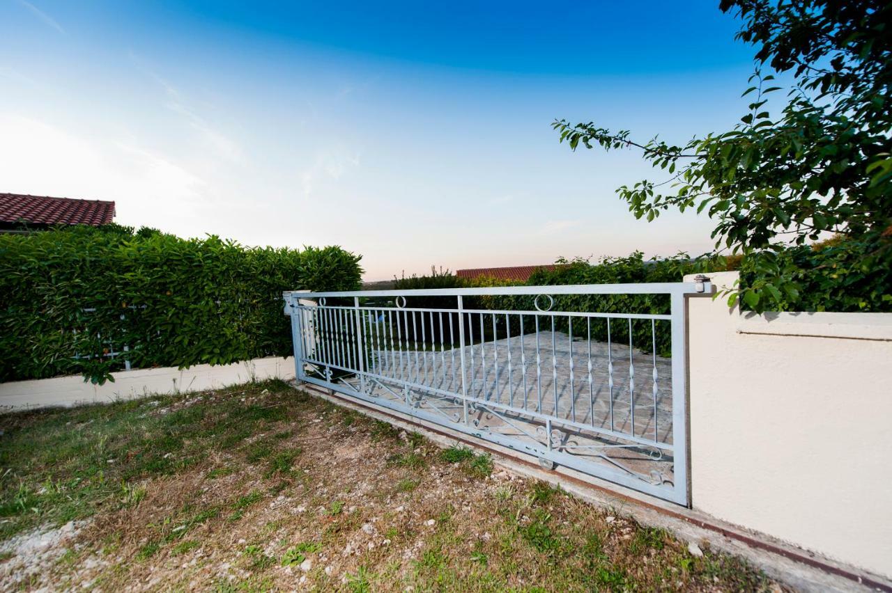 Villa Istria โปเรช ภายนอก รูปภาพ