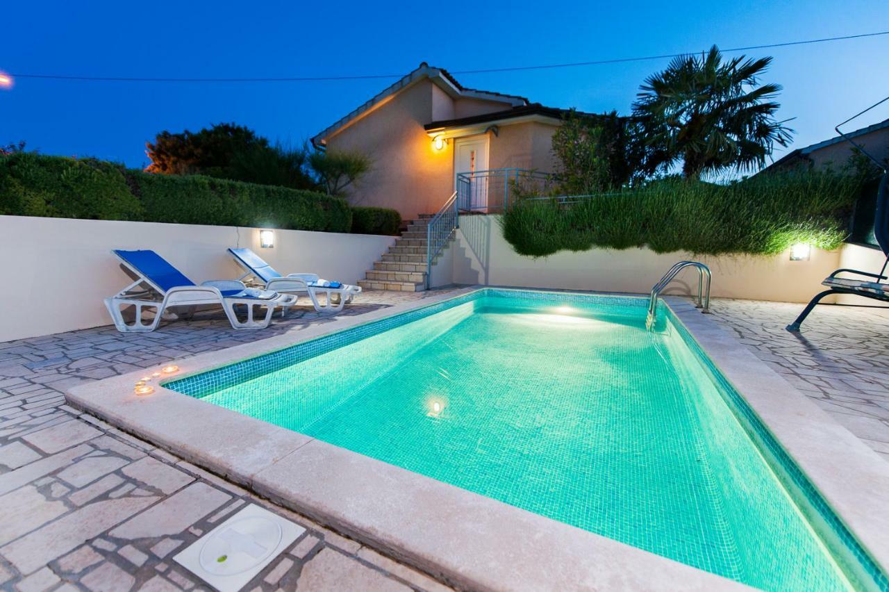 Villa Istria โปเรช ภายนอก รูปภาพ